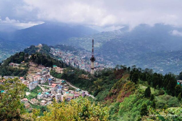 Best of East Himalaya :  Gangtok | Lachung | Pelling | Darjeeling